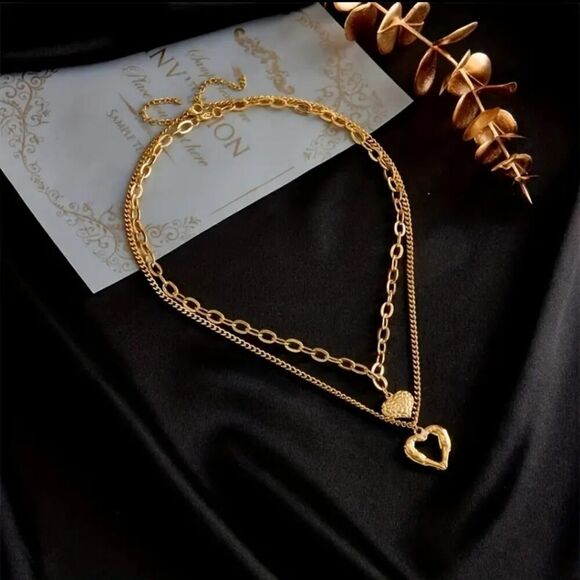 Set of 2 Heart Necklaces in Gold-Plated Stainless Steel With Irregular Folds - Picture 7 of 8